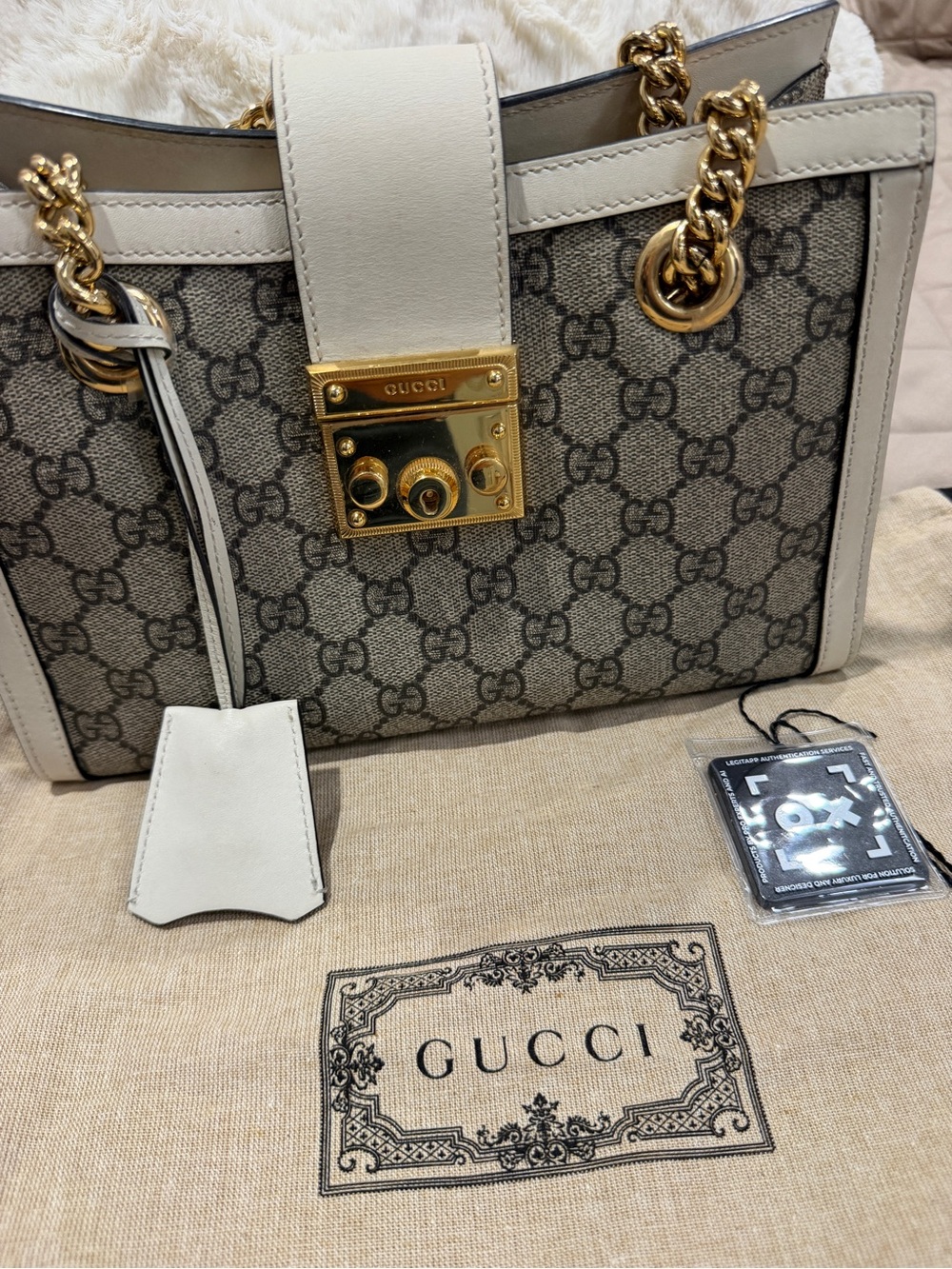 Gucci Beige GG Supreme Canvas Tote with White Trim & Gold Hardware - Picture 1 of 3